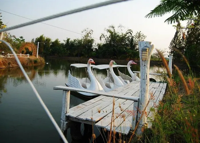 Banrai Pornsawun 4* Suan Phueng